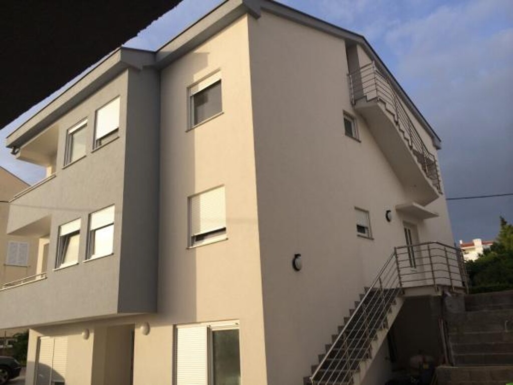 Image 3811790 - 8