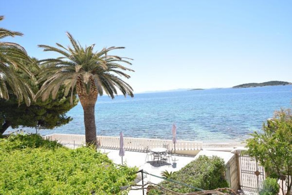 Image 3814414 - 1