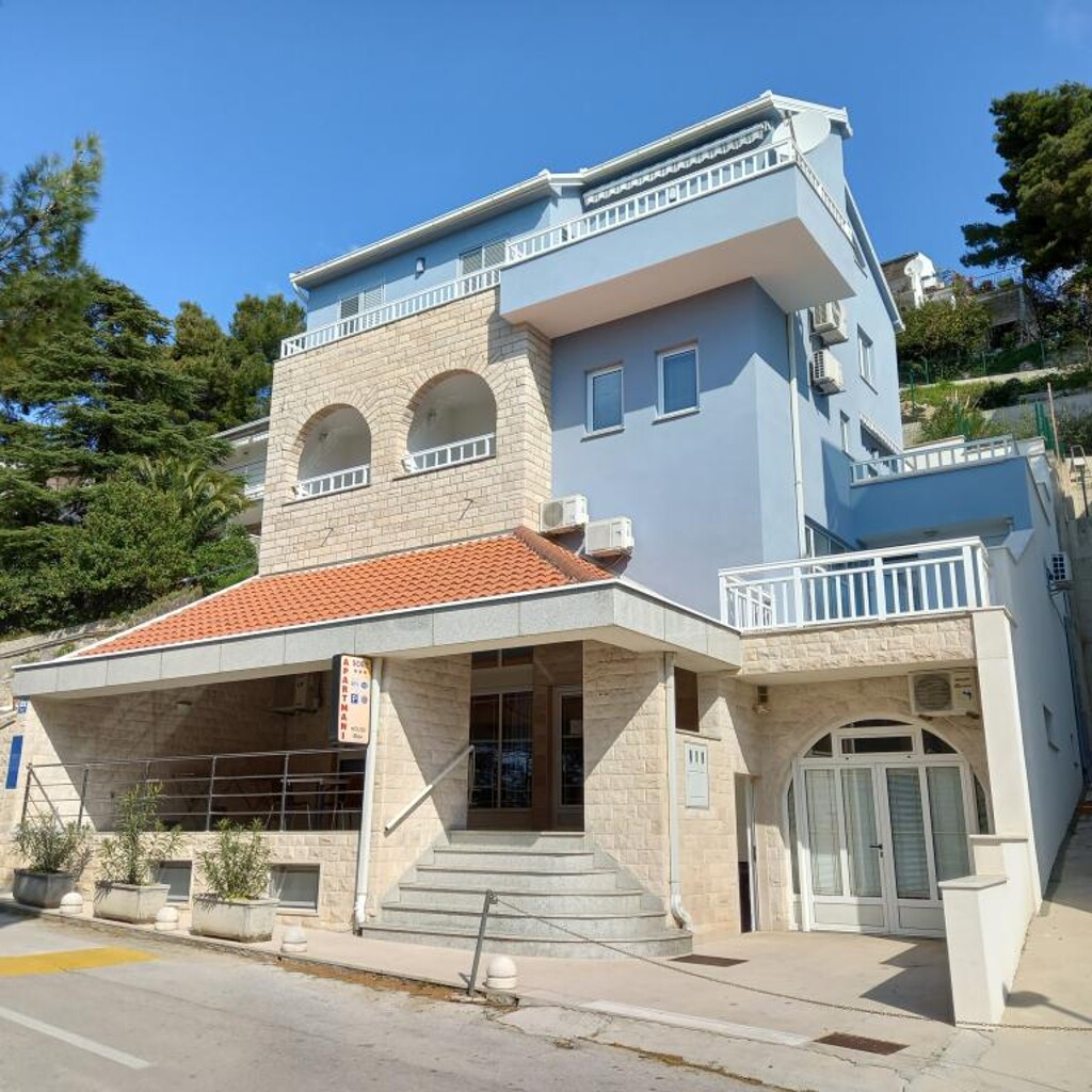 Image 3813839 - 1