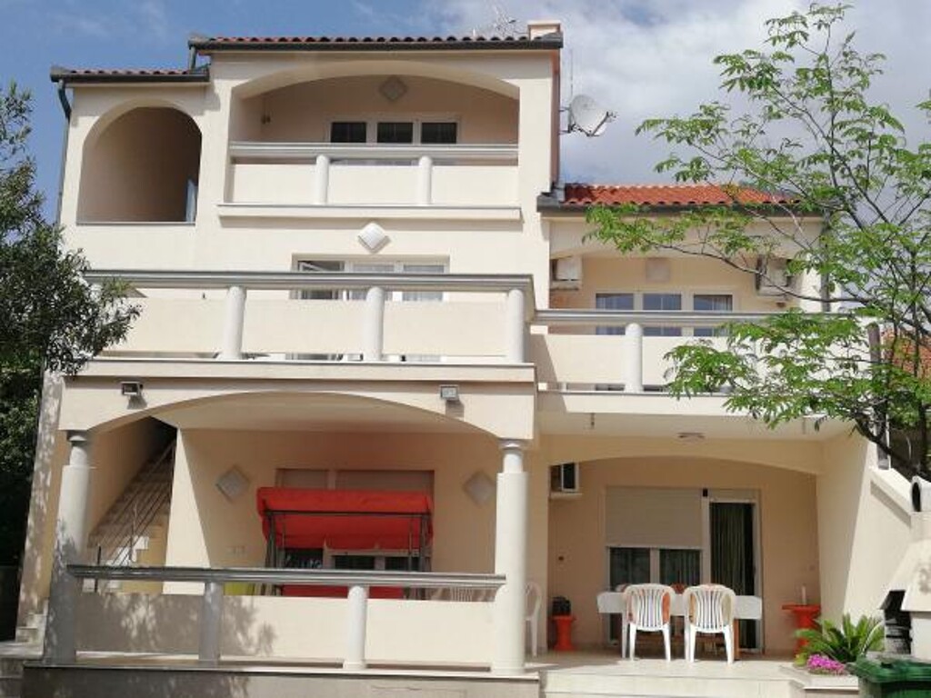 Image 3814855 - 2