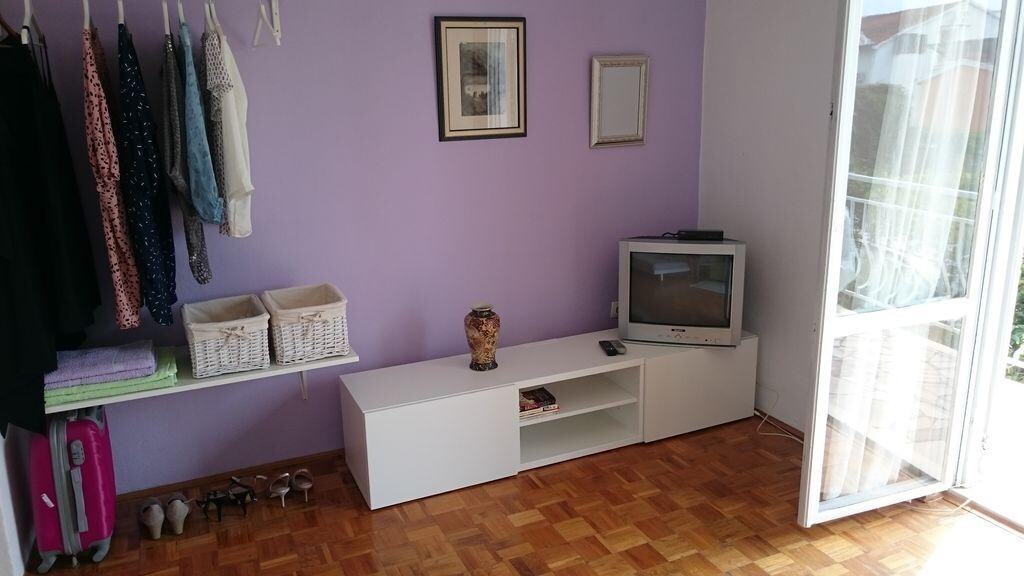 Image 3811399 - 9