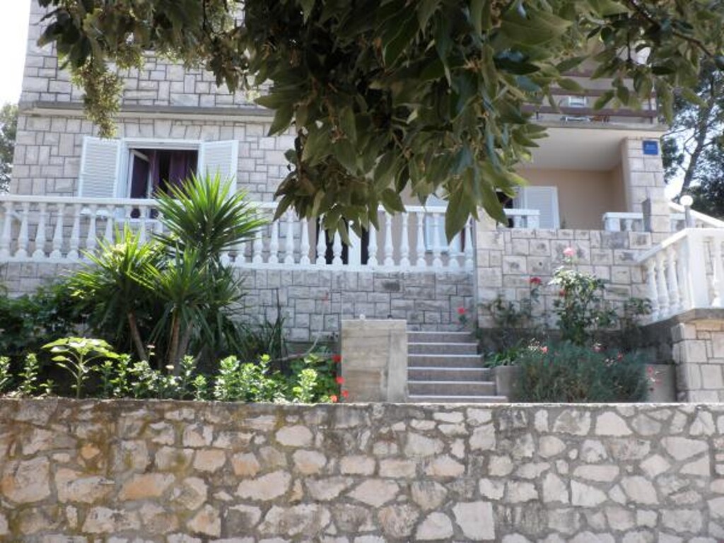 Image 3811681 - 4