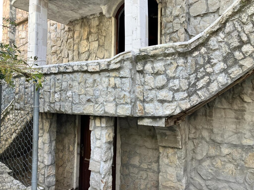 Image 9