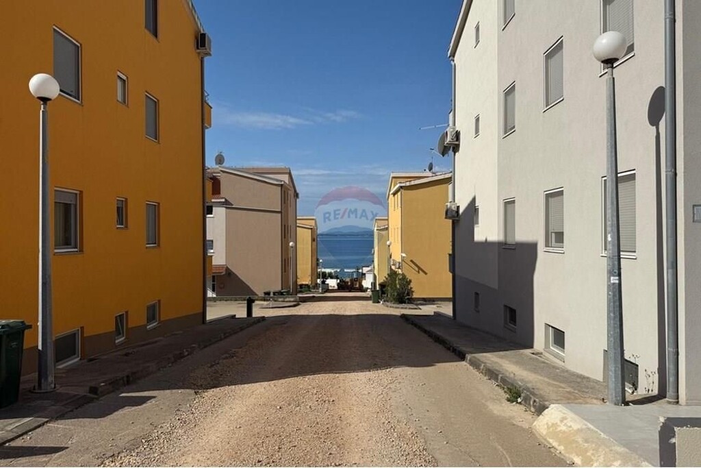 Image 12