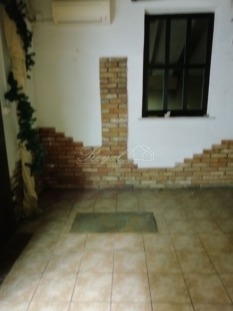 Image 12