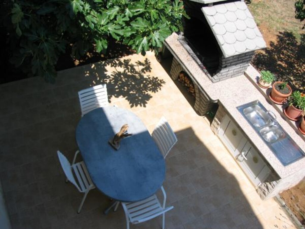 Image 3810736 - 8