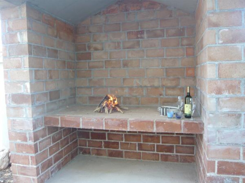 Image 3838966 - 6
