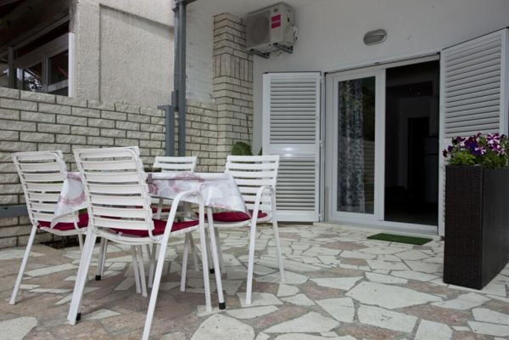 Image 3811761 - 2
