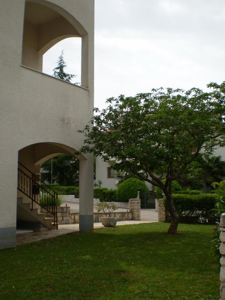 Image 3811738 - 5