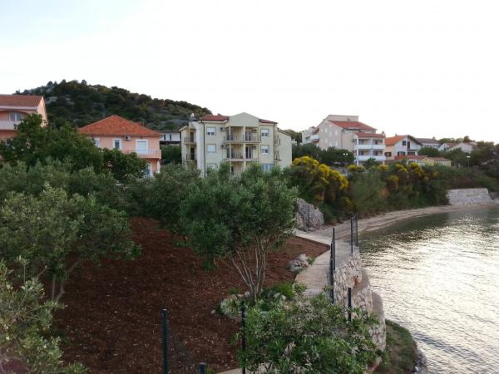 Image 3813353 - 1