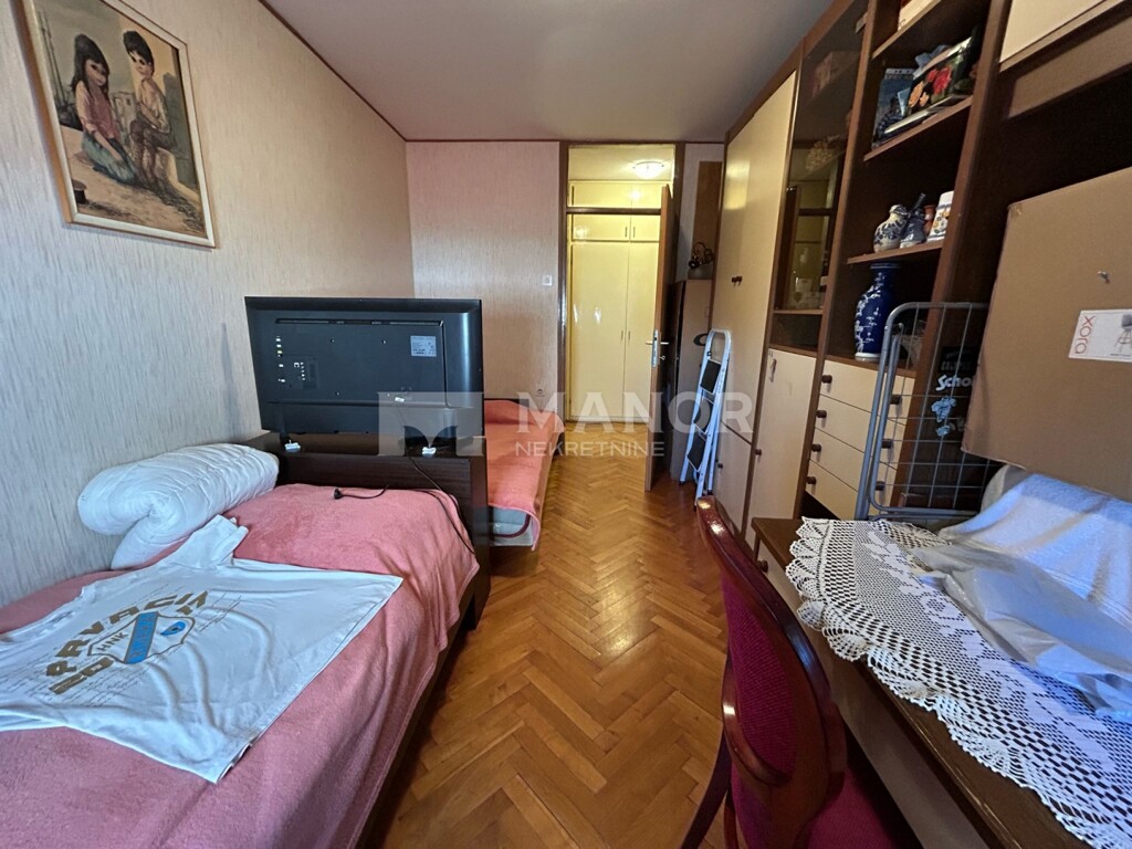 Image 10