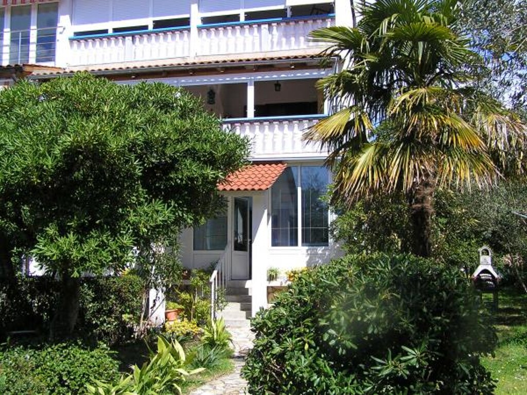 Image 3815150 - 1