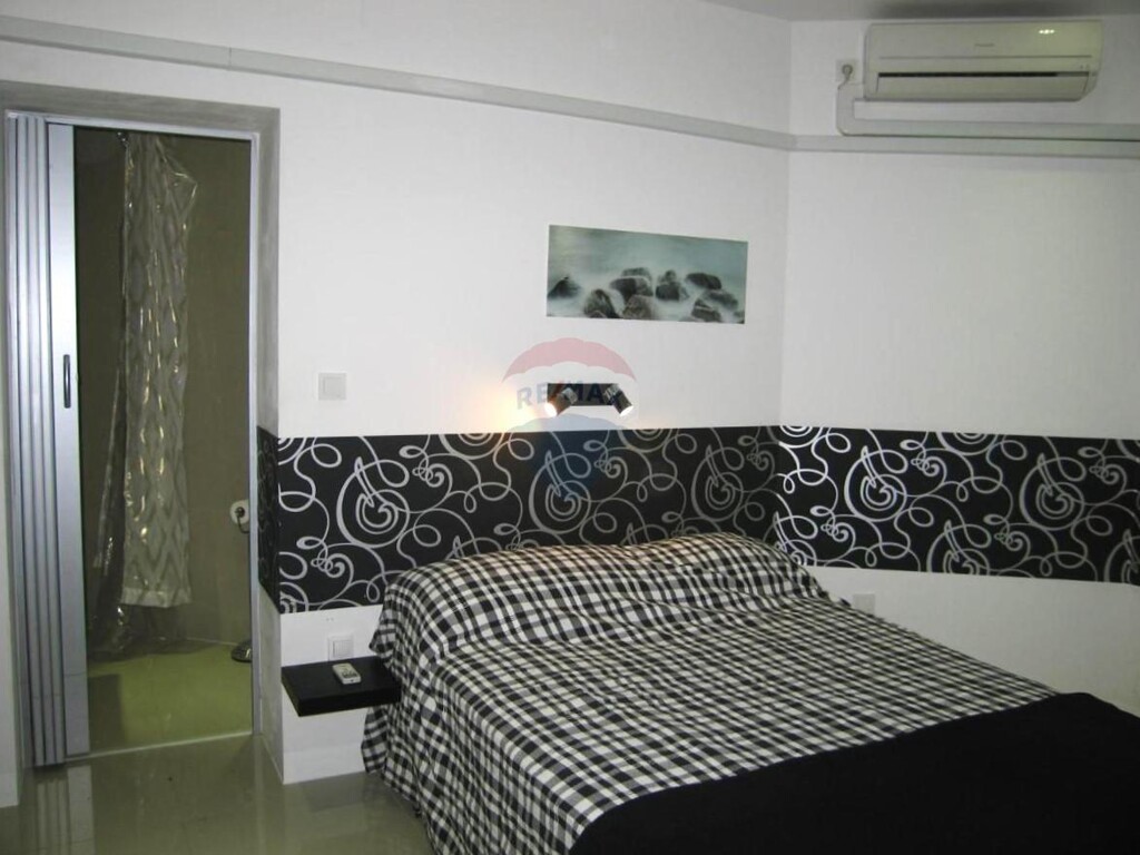 Image 5430379 - 9