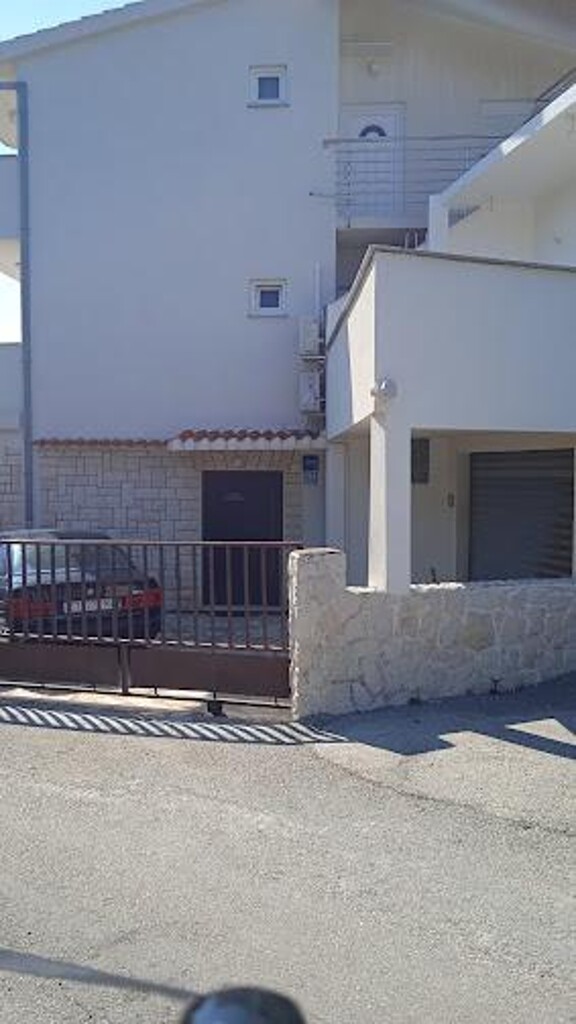 Image 3812163 - 5