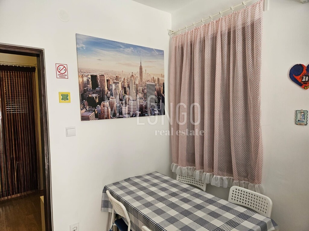 Image 12