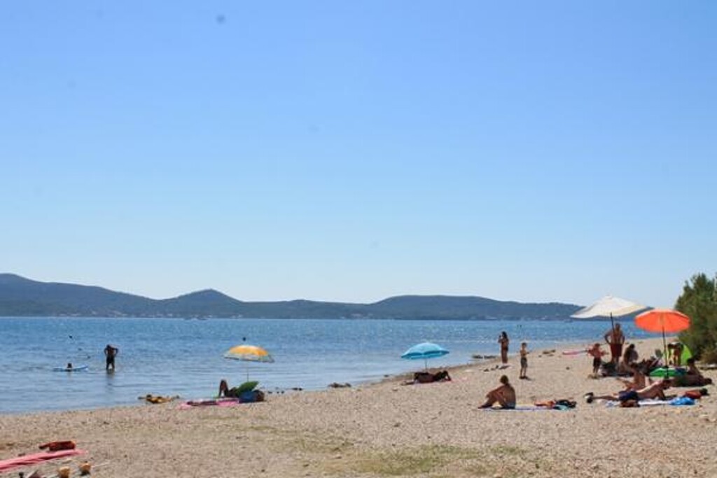 Image 3813517 - 12
