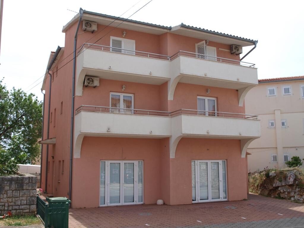 Image 3813014 - 1