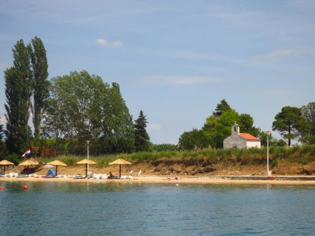 Image 3812463 - 4