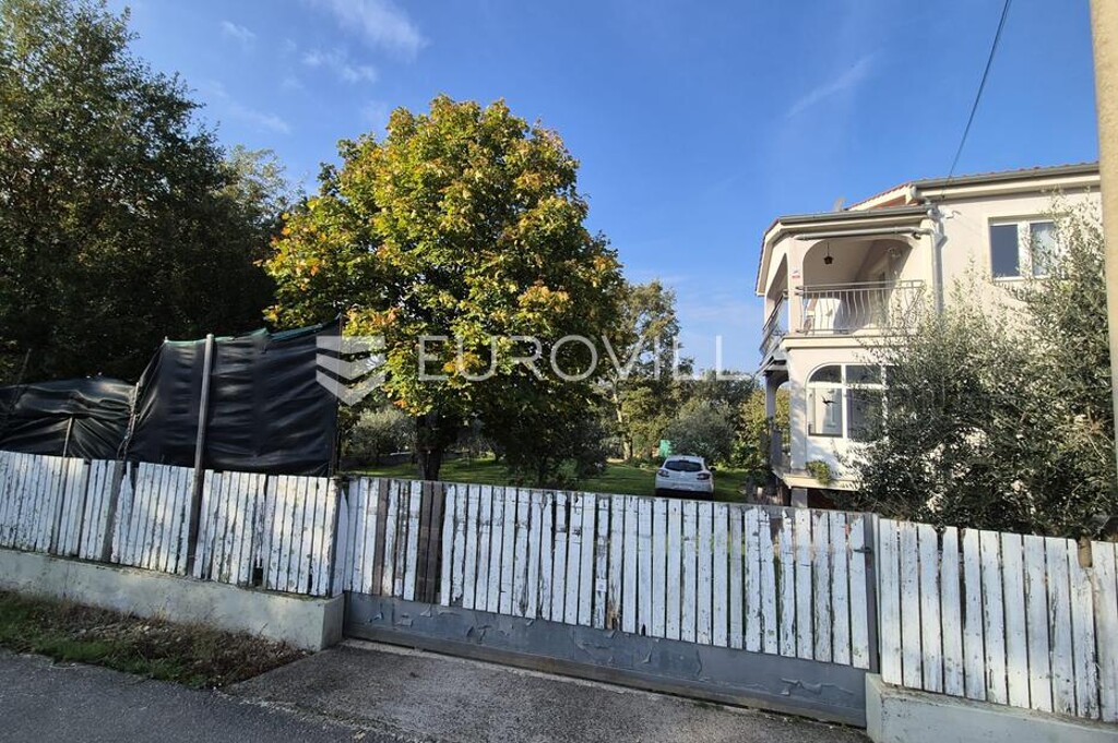 Image 6165479 - 3