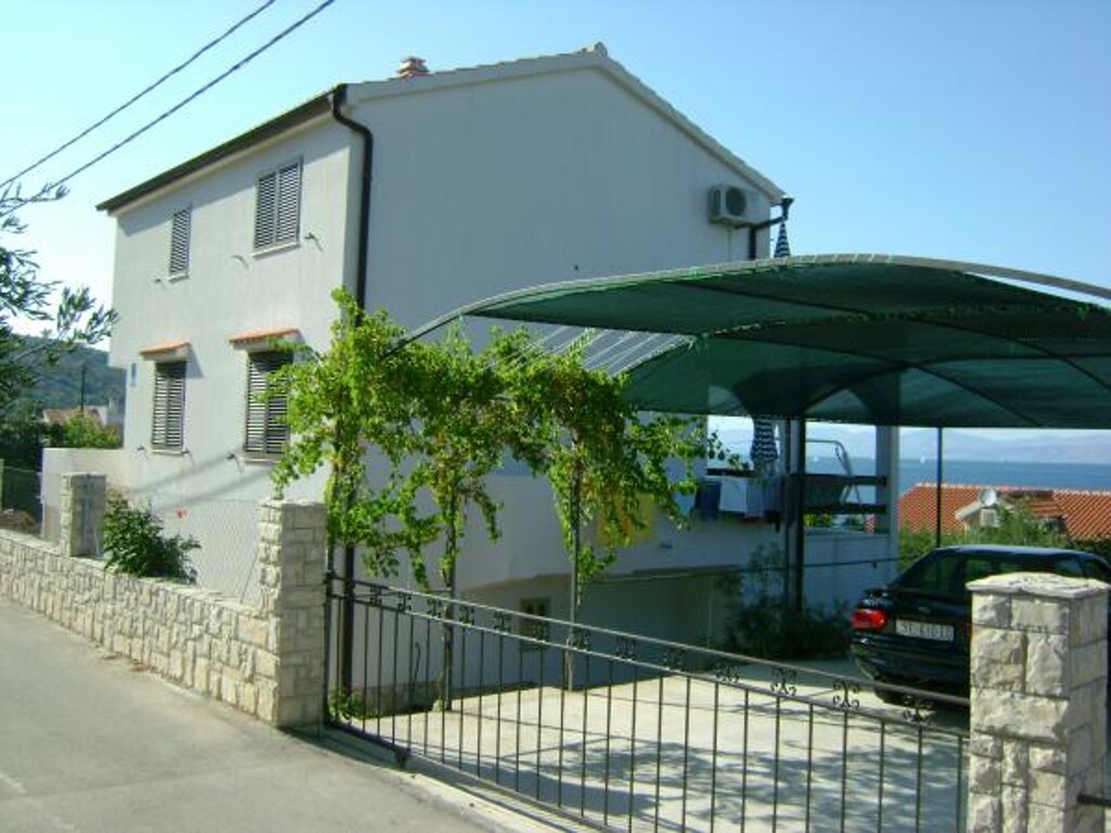 Image 3811020 - 3
