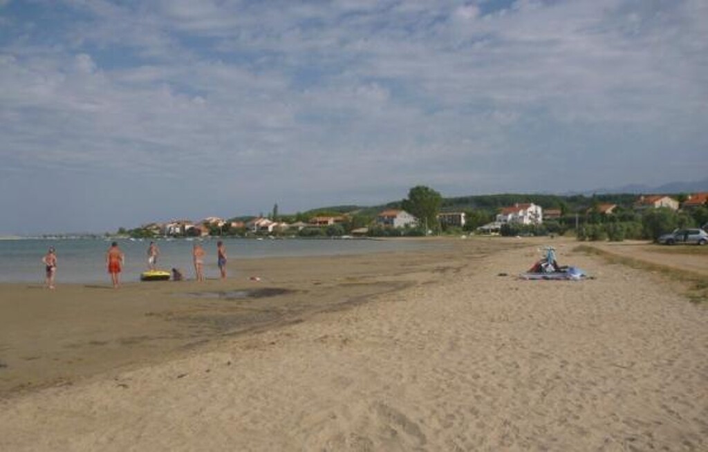 Image 3812108 - 10