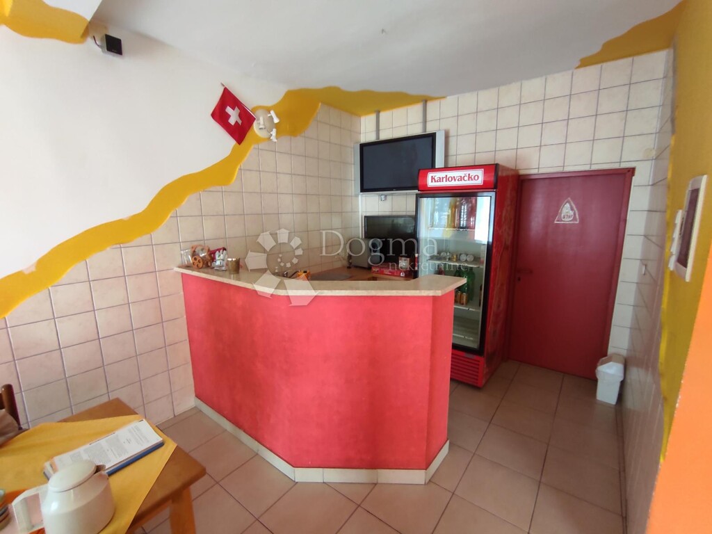 Image 4861351 - 16