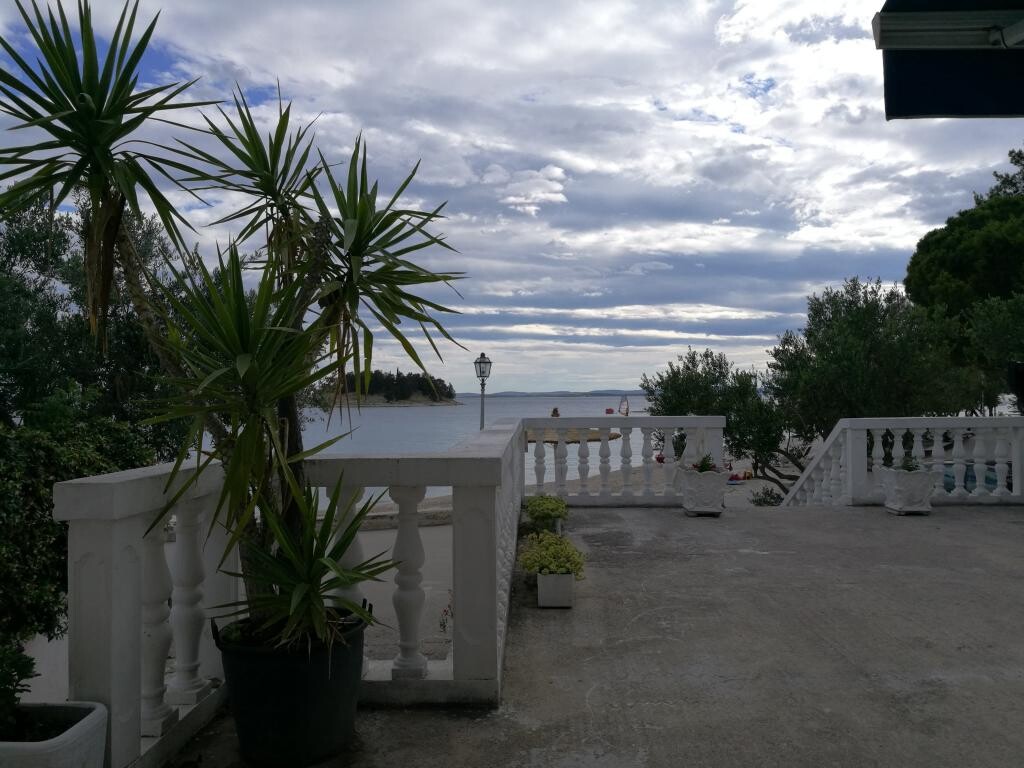 Image 3811859 - 6
