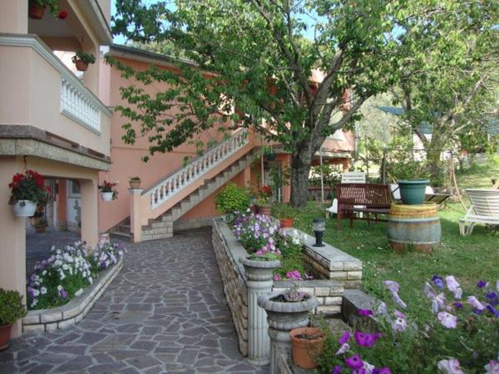 Image 3814585 - 3