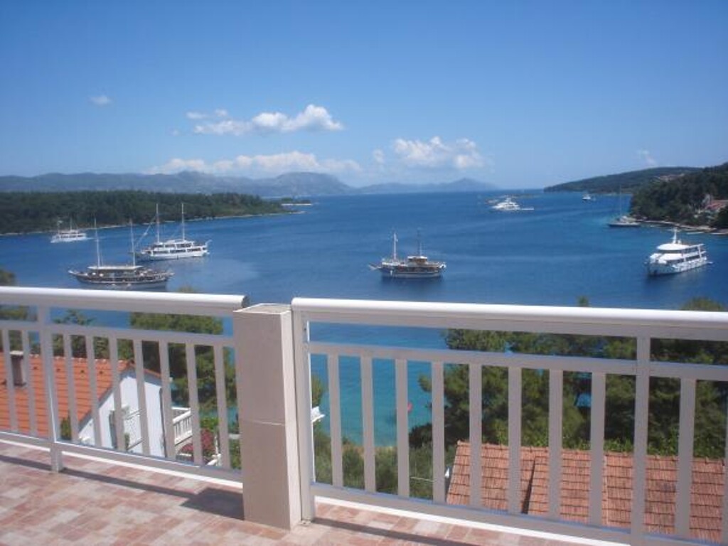 Image 3839095 - 6