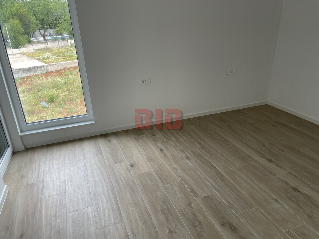 Image 9