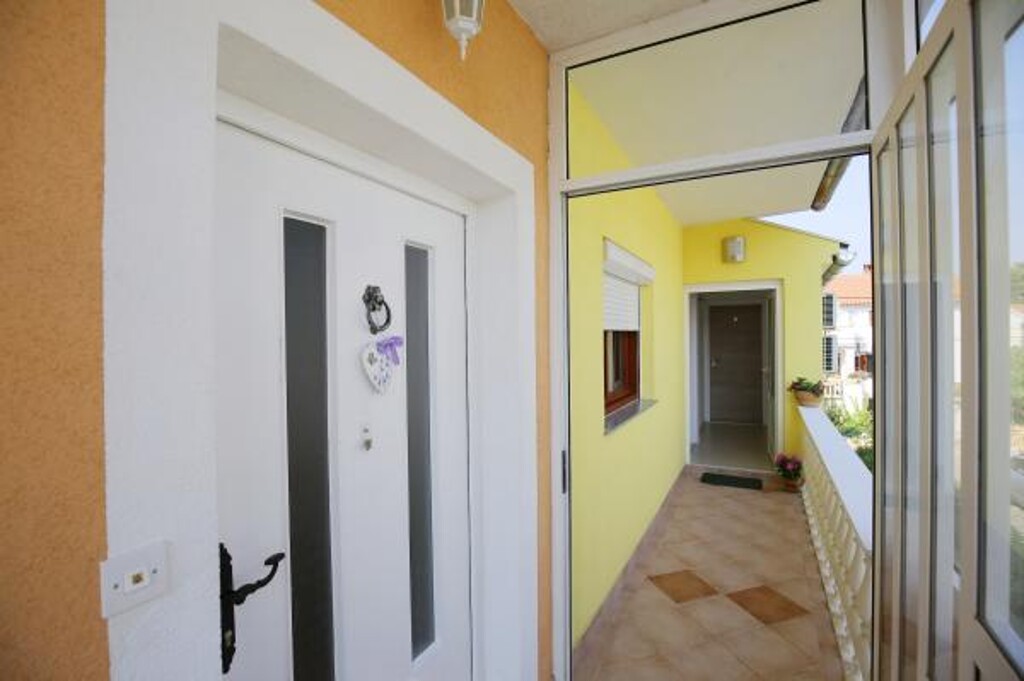 Image 3839047 - 20