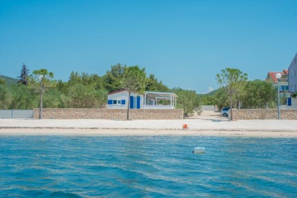 Image 3814251 - 1