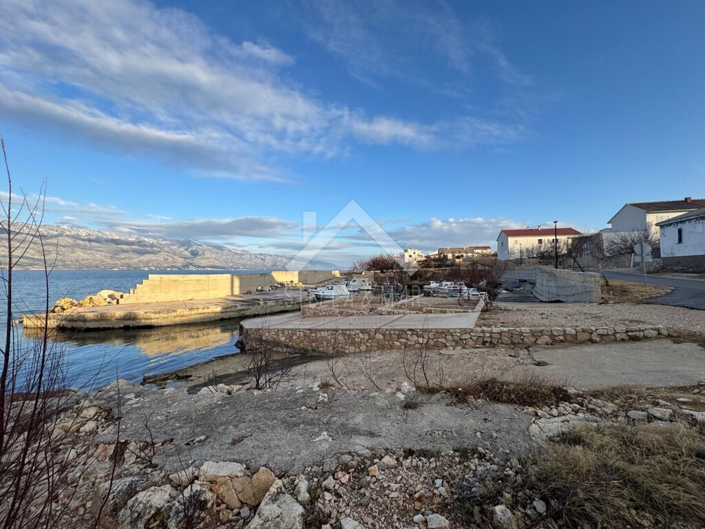 Image 6229581 - 11