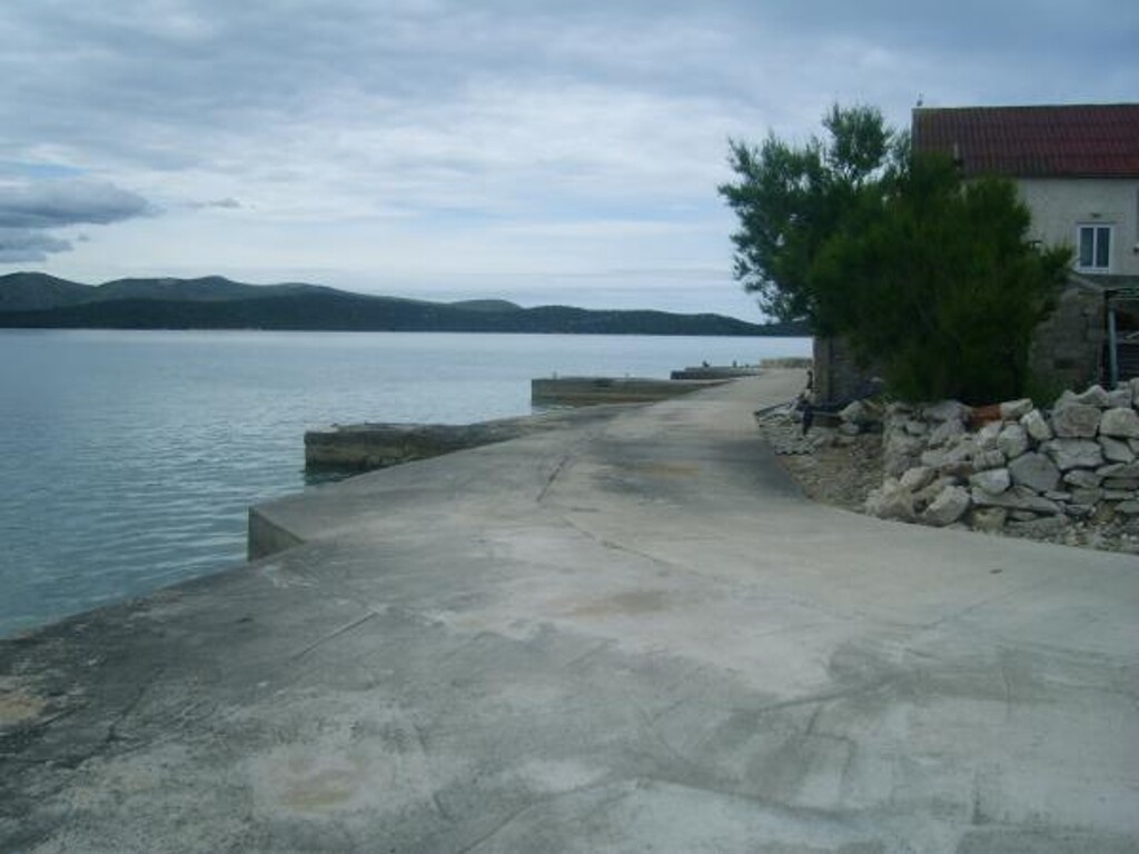 Image 3838887 - 9