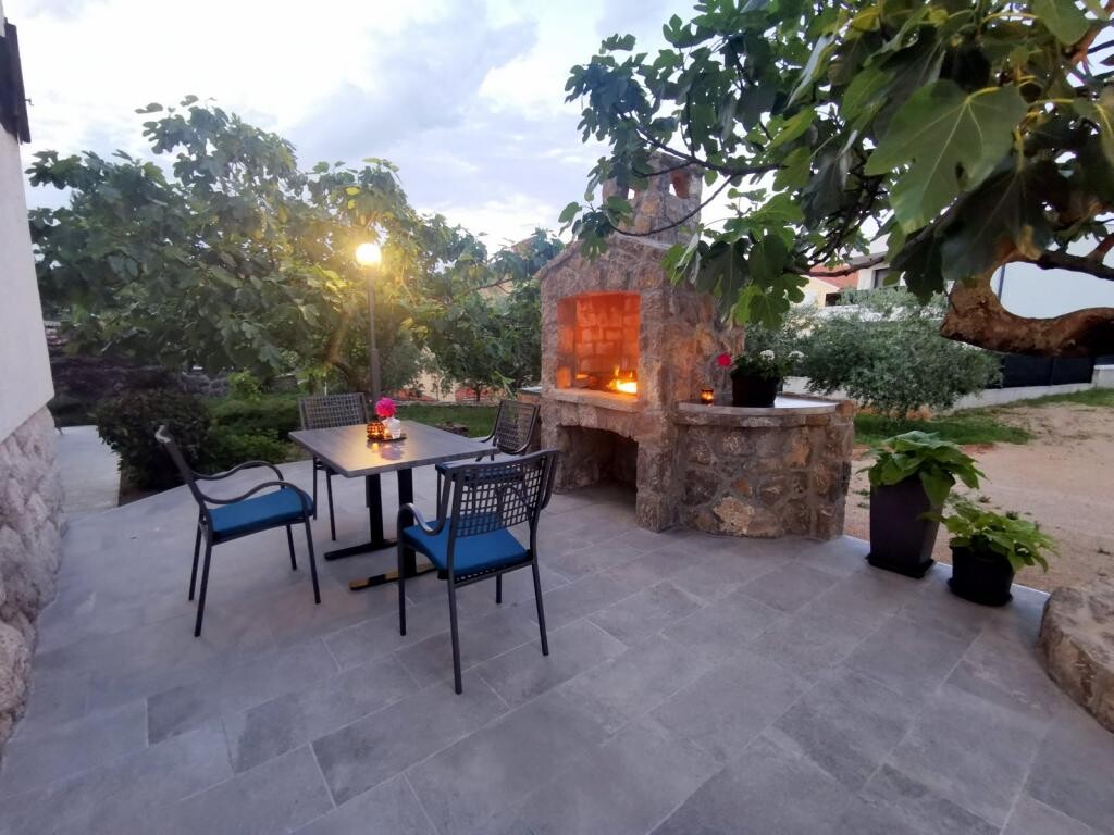 Image 3811163 - 17
