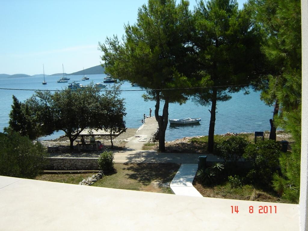 Image 3812144 - 16
