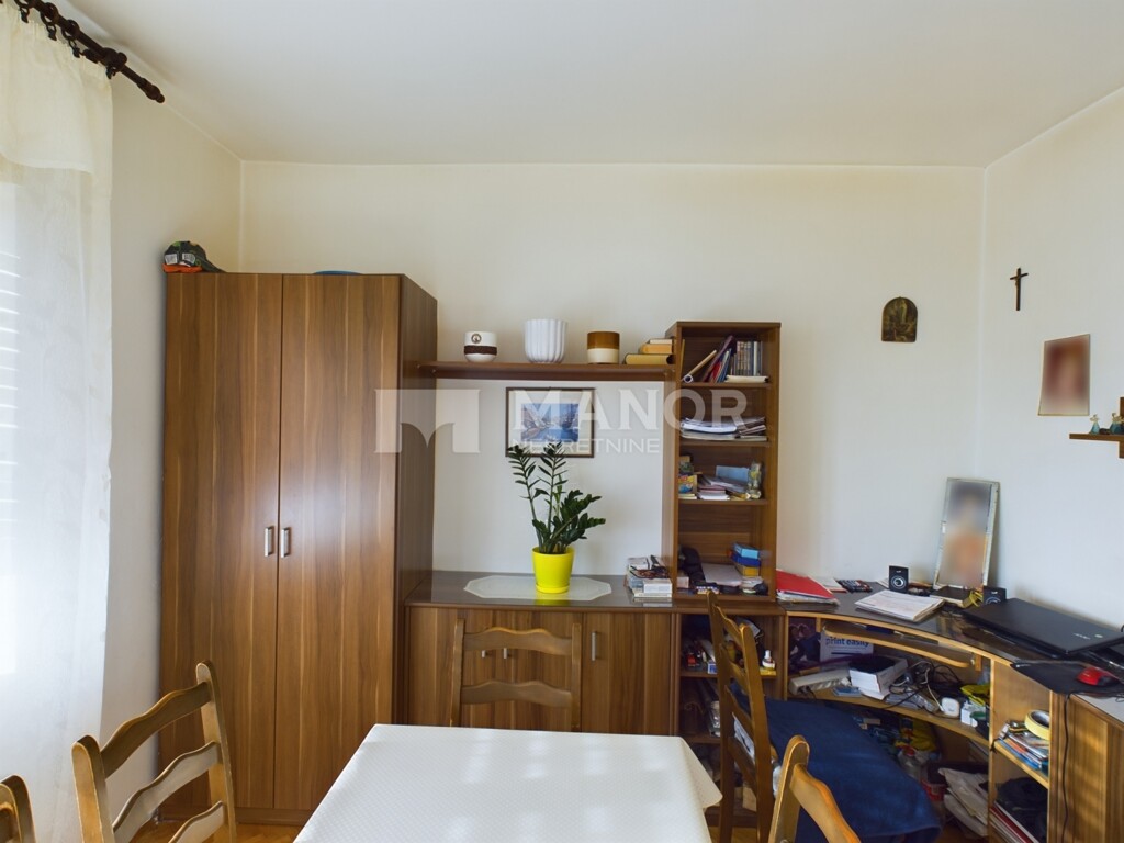 Image 6170455 - 12