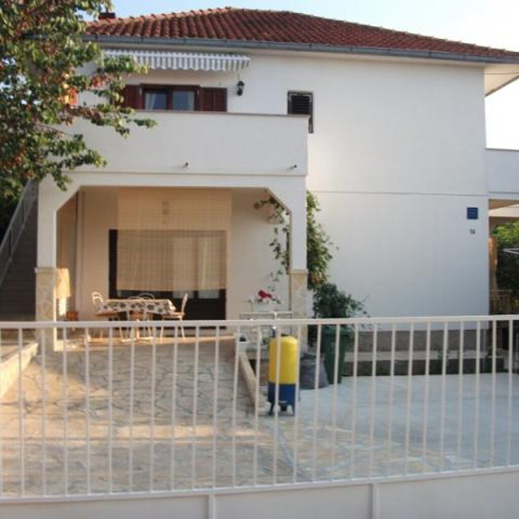 Image 3814504 - 4