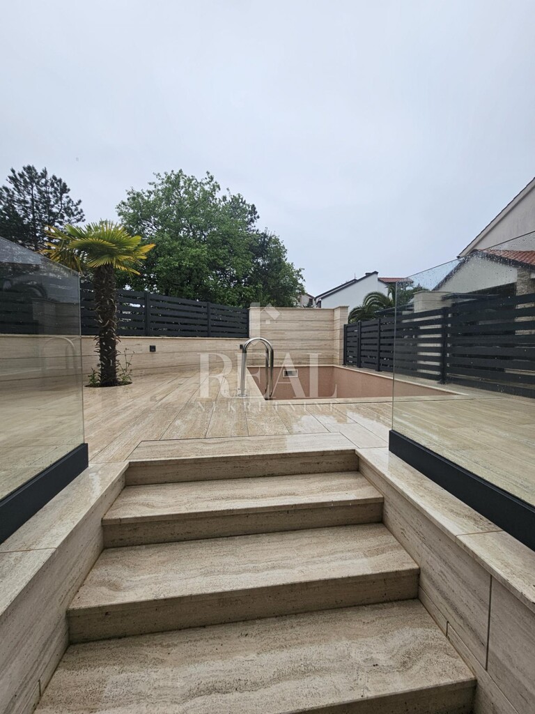 Image 14