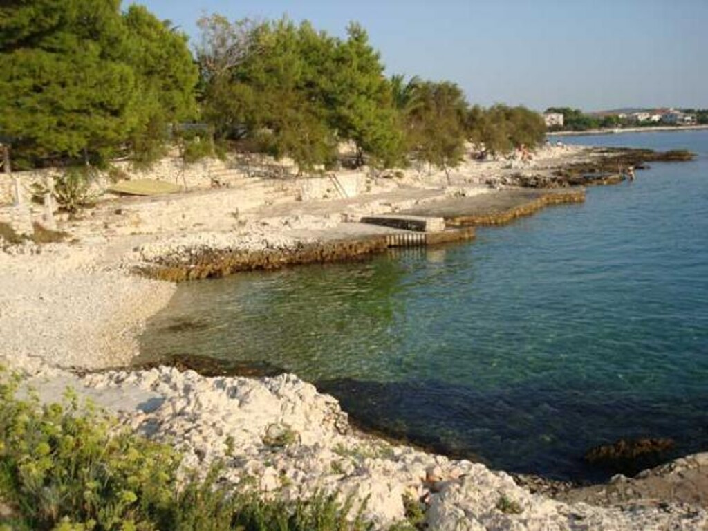 Image 3811474 - 4