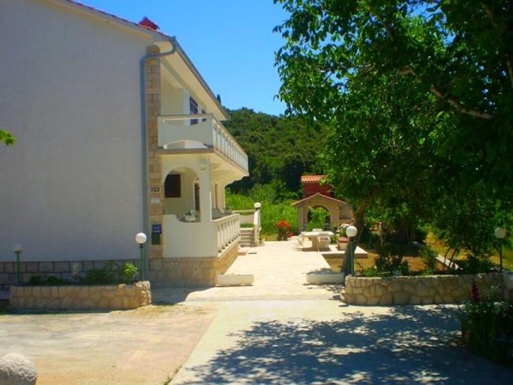 Image 3811012 - 5
