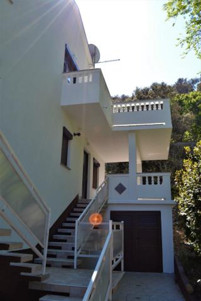 Image 3812209 - 4