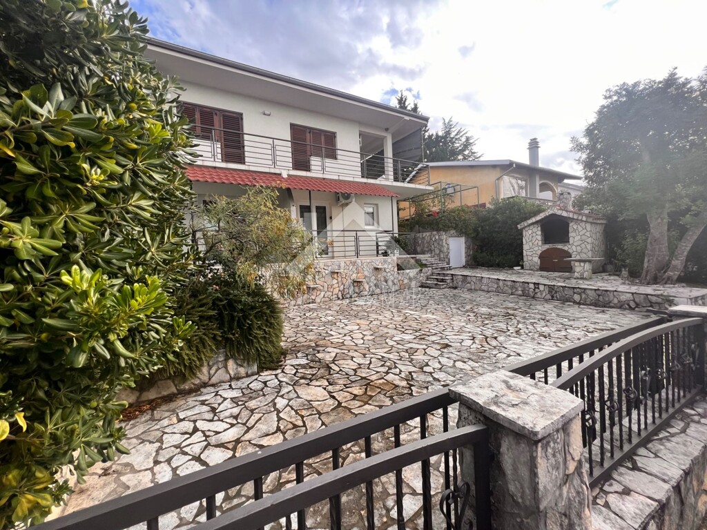 Image 5555712 - 1