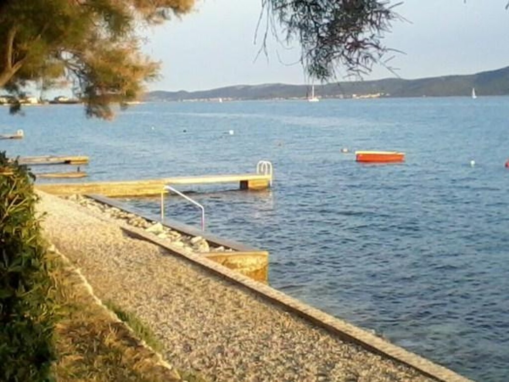 Image 3812128 - 7