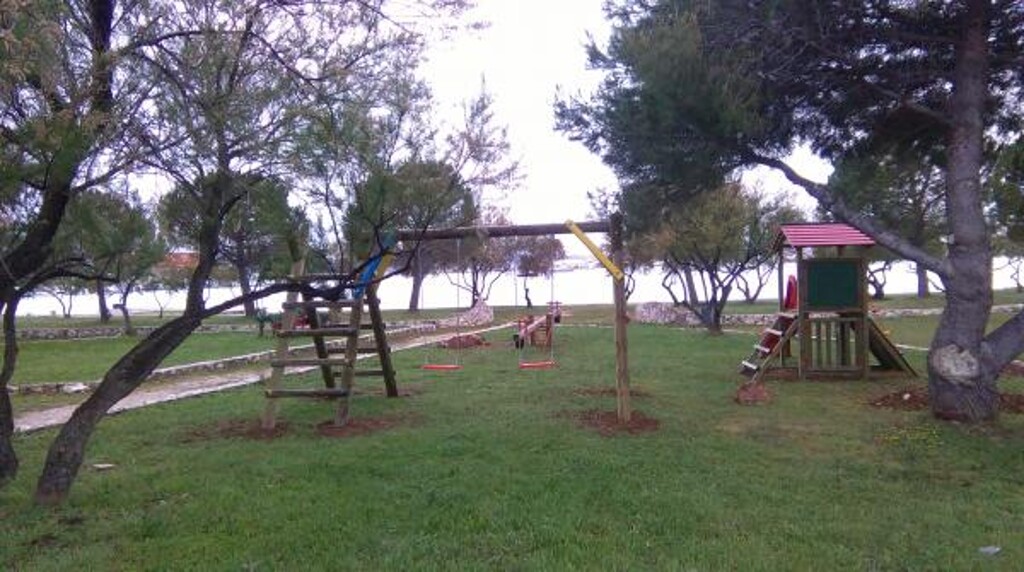 Image 3839047 - 14