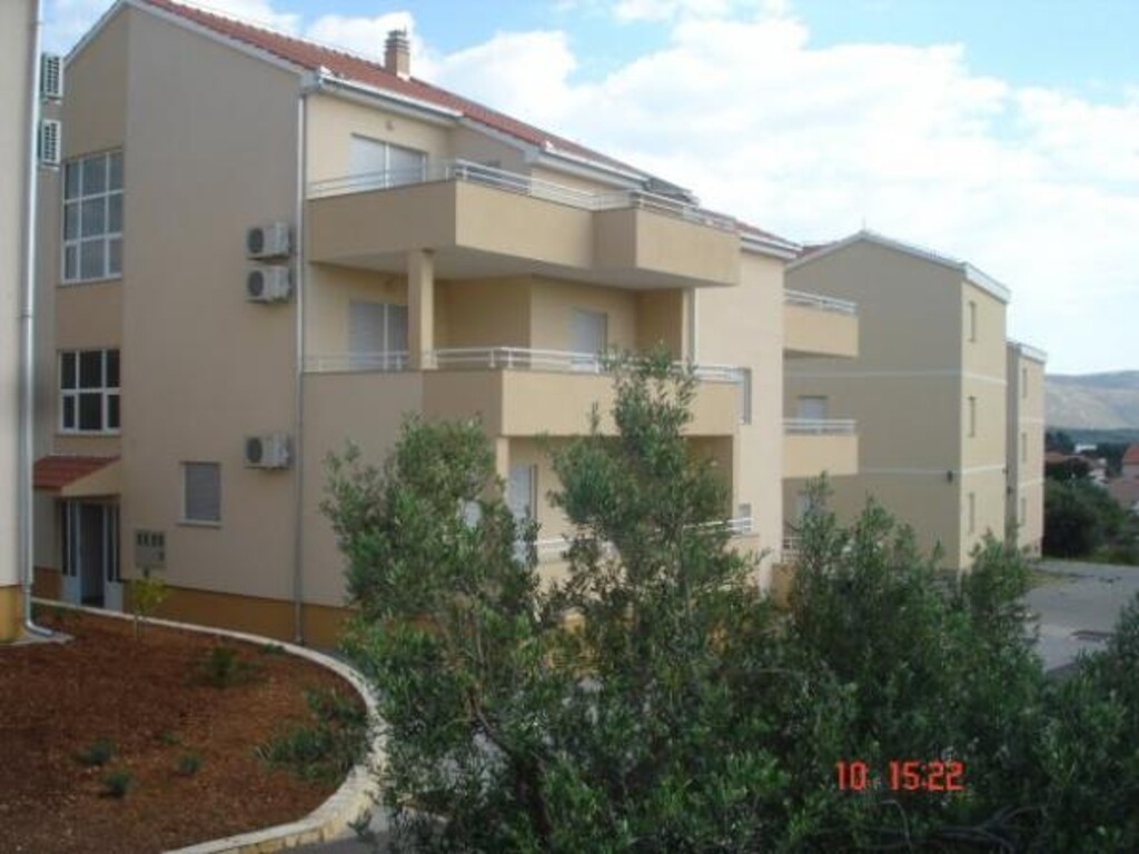 Image 3811646 - 3