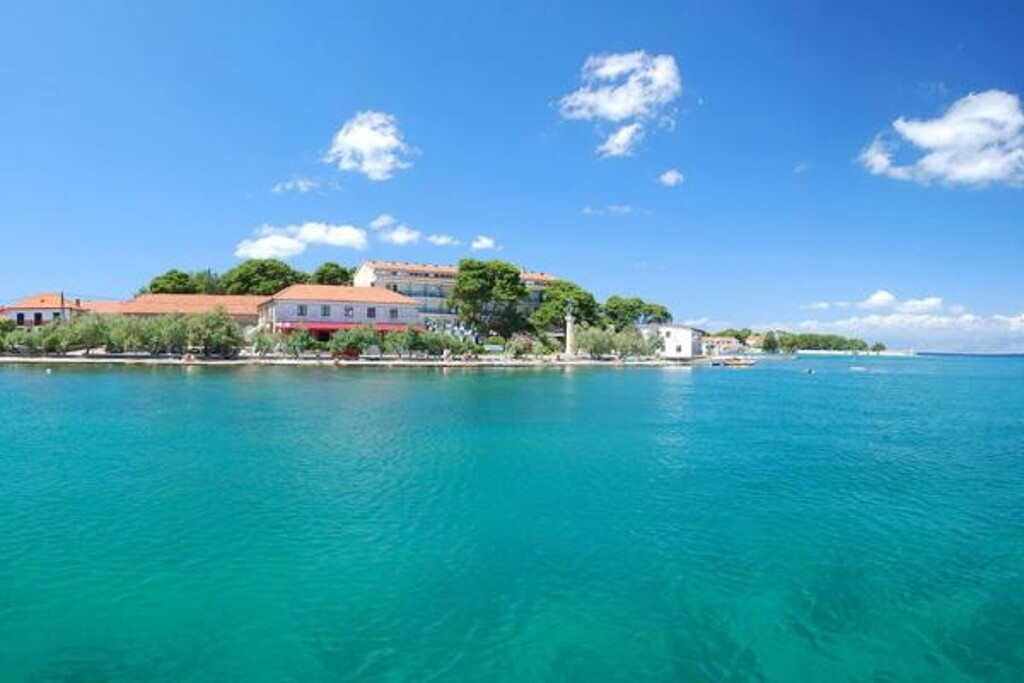 Image 3812637 - 12