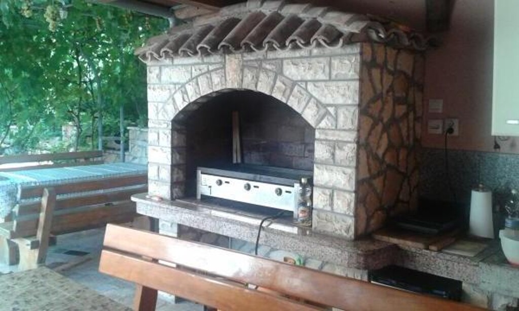 Image 3838938 - 5