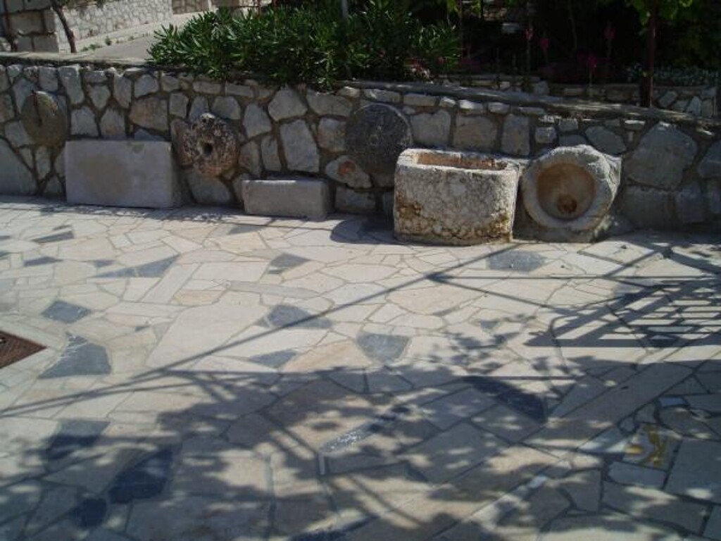 Image 3838458 - 21