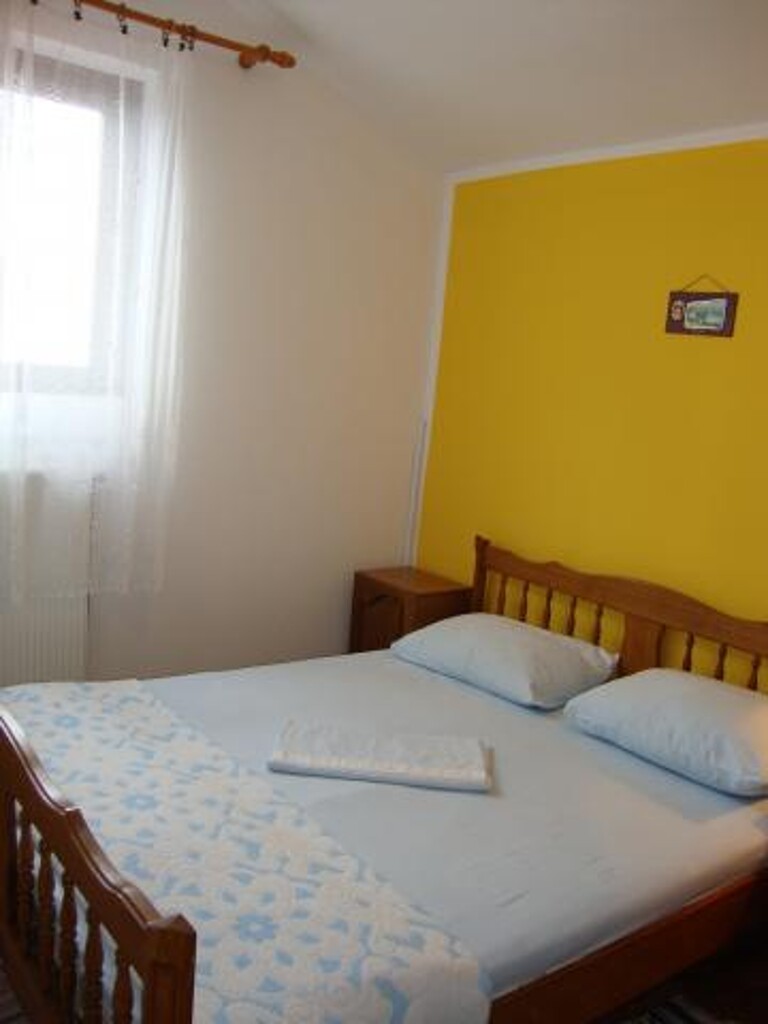 Image 3810956 - 21